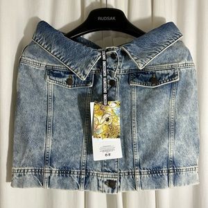 COPY - MOSCHINO Denim Skirt. NEW with tags!!! LIMITED EDITION!